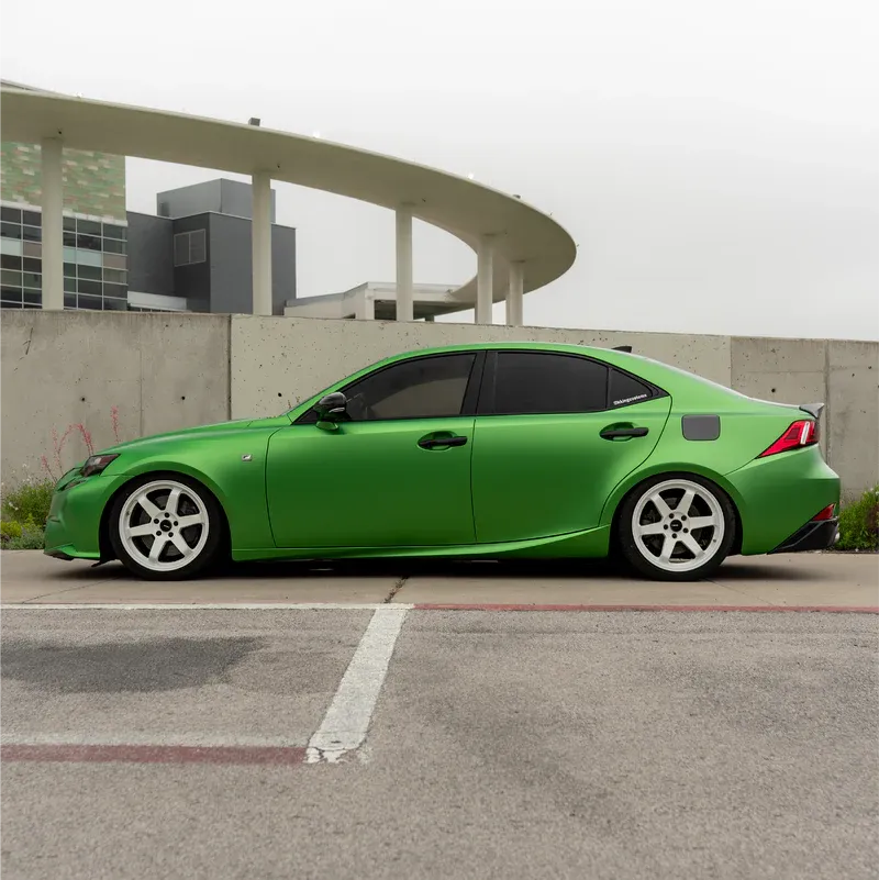 CW60200-FT_Satin_Cheetah_Green_Metallic_lexus2.webp